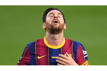 メッシ、サメに襲われるCMが話題 画像