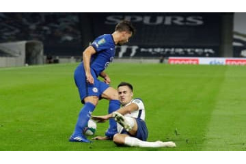 トッテナムデビューのレギロン、見せた「弾丸スライディング」がこれ 画像