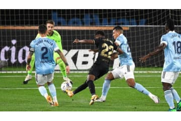 バルセロナの17歳天才ファティ、2試合連発！ワザアリ「右足アウトサイド弾」がこれ 画像