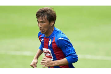 代表でも見たい！乾貴士の「ボールに触らない」上手すぎフェイントがこれ 画像