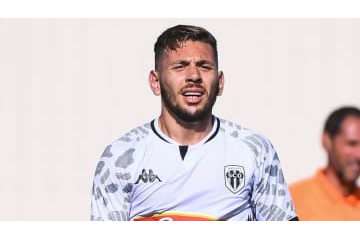 公の場での自慰行為で逮捕の23歳MF、遅刻を繰り返し…プロチームから除外 画像