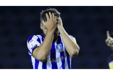 なにこれ…試合中にアソコを堂々と触る選手が現る　相手の反応も話題に 画像