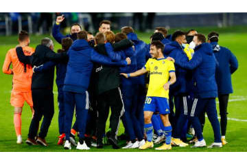 バルサもレアルも撃破！昇格組カディスがすごいぞ 画像