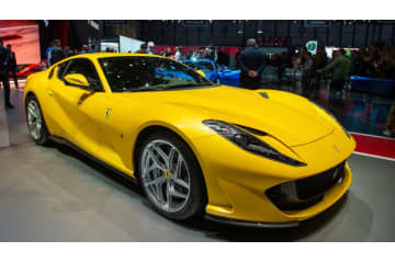 イタリア代表GKの超高級フェラーリ、洗車後に暴走！大破する 画像