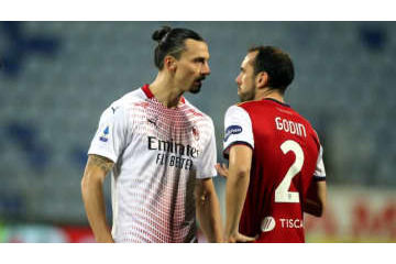 イブラヒモヴィッチ 「俺とマンジュキッチのコンビは恐怖だ！」と豪語 画像