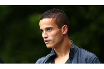 34歳アフェライ、現役引退を決断 画像