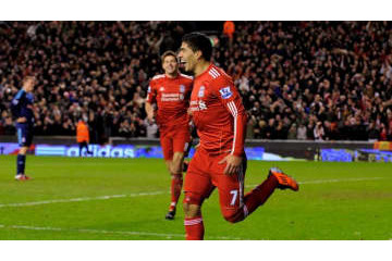 リヴァプールで伝説になったスアレス、10年前に決めた「衝撃初ゴール」がこれ 画像