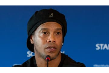 新型コロナ合併症で…ロナウジーニョの母、71歳で死去 画像