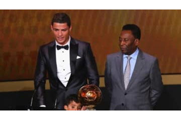 「C・ロナウド、私の記録打破おめでとう」 祝福したペレ、“唯一の後悔”を明かす 画像