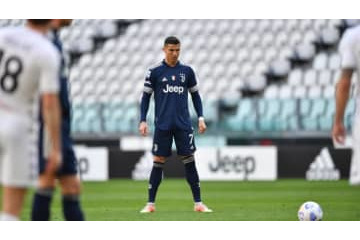 「ロナウドは練習だとFKを全部決める」 ユーヴェGK、失敗連発は“謎”と証言 画像
