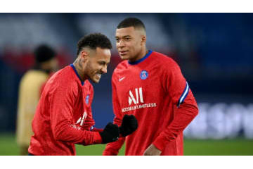 「ネイマールとエムバペはPSGでプレーすべきじゃない」 キャラガーが斬る 画像