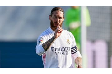 「悪夢セルヒオ・ラモスへの肘打ちのはずが人違いした(笑)」 元スペイン代表FWが告白 画像