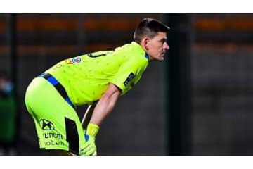 4年前に引退した40歳GKコーチ、電撃現役復帰！負傷者続出のチームを救う 画像