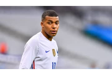 エムバペ、ネイマールやベンゼマと比べてジルーが嫌い？本人が不仲説を釈明 画像