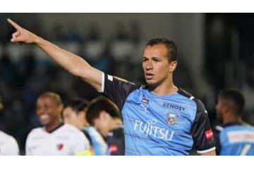 海外でも話題！川崎レアンドロ・ダミアン、ACLでの「衝撃オーバーヘッド」がすげぇぞ 画像