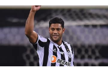 フッキ、車でバイクと衝突…事故後場面が撮影される 画像