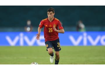 「イニエスタでさえやってない！」18歳ペドリは“おかしい”とエンリケ監督が絶賛 画像