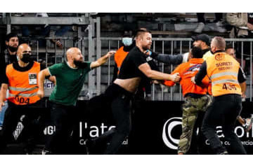 フランスでまたサポーターの大暴動…マルセイユファンが荒ぶる 画像