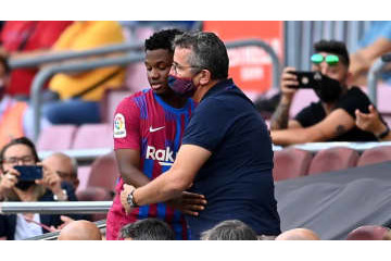 バルサ新10番ファティ、復帰戦で即ゴール！ベンチでハグした人は誰？ 画像