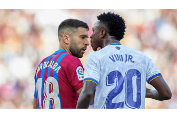 バルサ移籍寸前だったヴィニシウス、宿敵バルサファンとのバトルシーン 画像