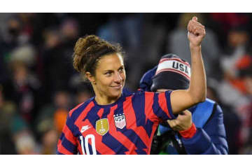 「316cap」伝説女子選手のカーリー・ロイド、涙の代表引退…シャツ脱ぎも話題に 画像