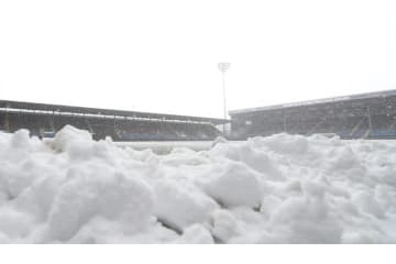 大雪でトッテナム戦延期…31時間旅した悲劇のファンをケインが救う 画像