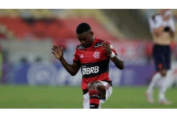 ブラジルU-20代表DF、事故で男性を死なせてしまう…飛び出し避けられず 画像