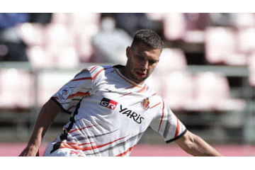  名古屋グランパス、FWシュヴィルツォクがACLでドーピング違反か 画像