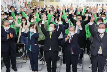 名護市長に自公系現職再選 画像