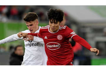 日本代表MF田中碧、海外でのプレーで「変わった守備スタイル」とは 画像