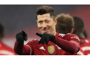 三苫の18歳同僚が明かす！レヴァンドフスキ先輩がPCを買ってくれた話がおもしろい 画像