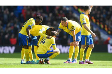 つらい…ララーナ、「途中出場からの途中交代」がプレミア最多記録に 画像