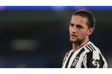 「サッカー選手は金貰いすぎじゃない！何も分かってない」ラビオの名物母が怒 画像