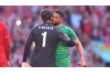 「エデルソンじゃないのか」 リヴァプールGKアリソン、シティの起用法を指摘 画像