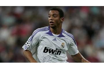 ”レアルでマルセロがデビュー”した「15年前の試合」スタメン11名覚えてる？ 画像