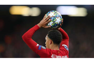 サッカーのスローイン廃止！？「キックイン」、オランダ2部で実験も 画像