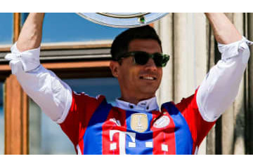 バルセロナ、レヴァンドフスキ獲得へ「最終オファー」 画像