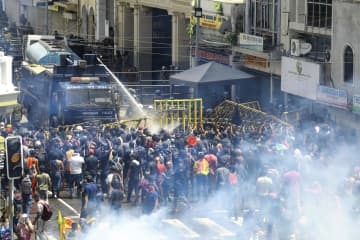 スリランカ大統領辞任へ 画像