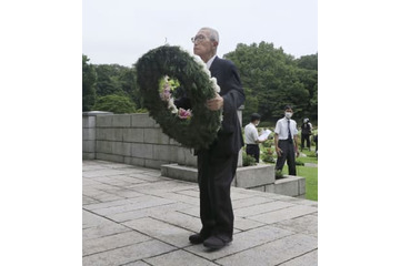 英連邦捕虜追悼、最後のあいさつ 画像