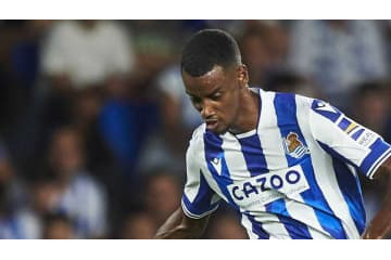 久保所属のソシエダに痛手？FWイサクがニューカッスルへ移籍か 画像