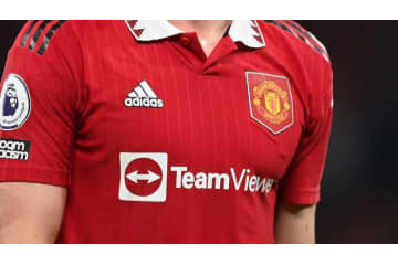 ユナイテッドの新ユニが届いたファン…「最悪にクソな部分」を発見 画像