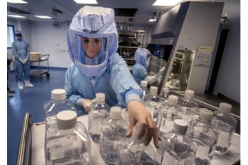 モデルナ、ファイザーを提訴 画像