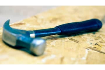 ストーカーしていた56歳の元恋人をハンマーで撲殺か…27歳の元選手兼モデルを起訴 画像