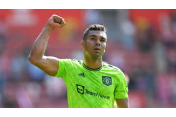 ユナイテッド移籍カゼミロ、レアル時代の元同僚を「股抜き」する 画像