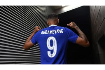 オーバメヤング、チェルシーで“呪いの9番”を選択！トゥヘル監督はこう思った 画像