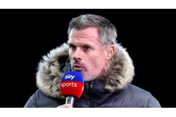 キャラガー、馬にビビる 画像