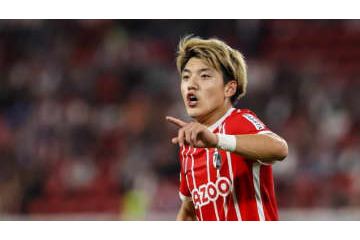 フライブルク堂安、ELベストゴール候補になった「圧巻の一撃」がこれ(動画あり) 画像