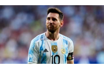 激レアな“W杯メッシ”カードが出たぞ…！感激した少年の感涙シーン 画像