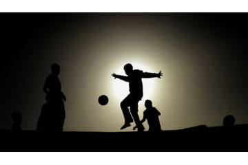 なんと13歳！英国で「最年少のサッカー選手」誕生…デビュー戦でアシスト 画像