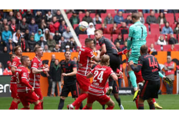 バイエルン、87試合連続記録途絶える…「欧州最大クラブ？」と敗れた天敵にイジられる 画像